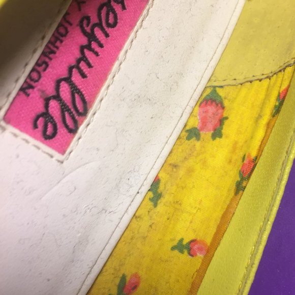 Betsy Johnson Wedge Flats - Picture 6 of 6